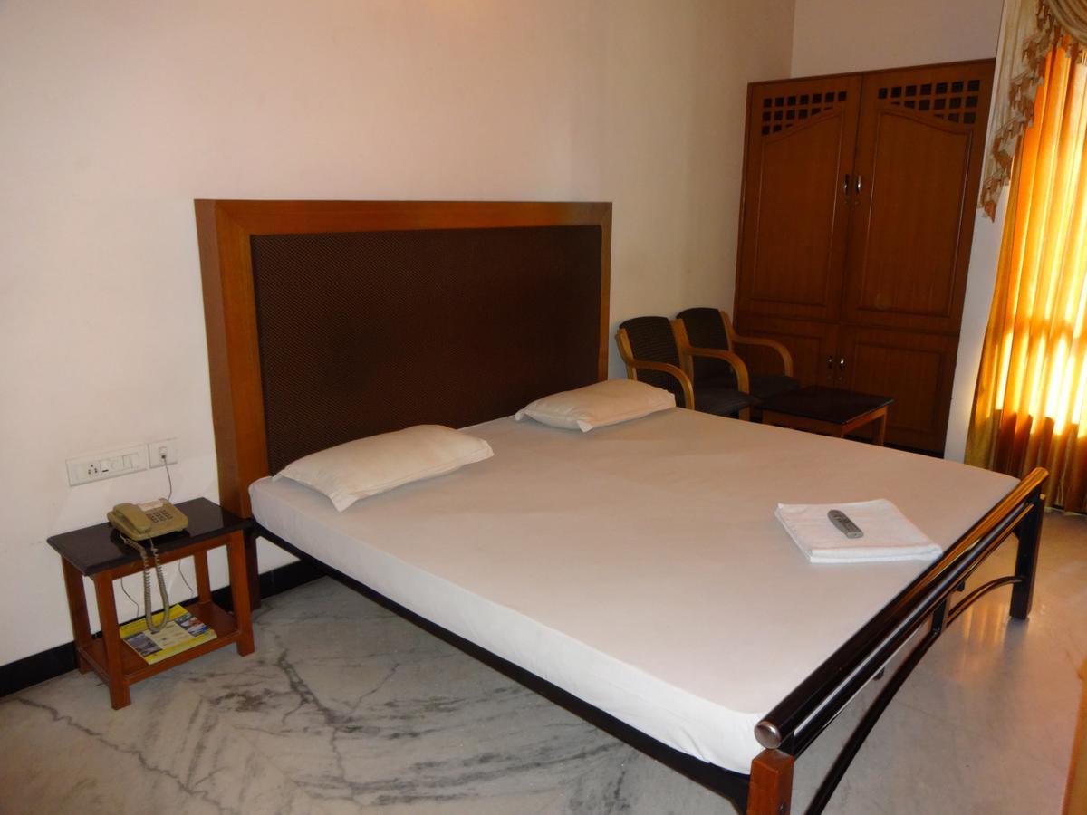 Hotel Grand Palace 哥印拜陀 外观 照片