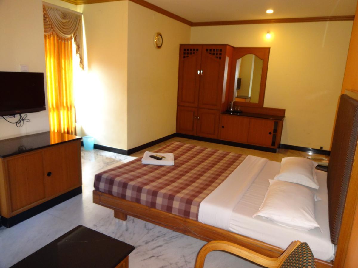 Hotel Grand Palace 哥印拜陀 外观 照片