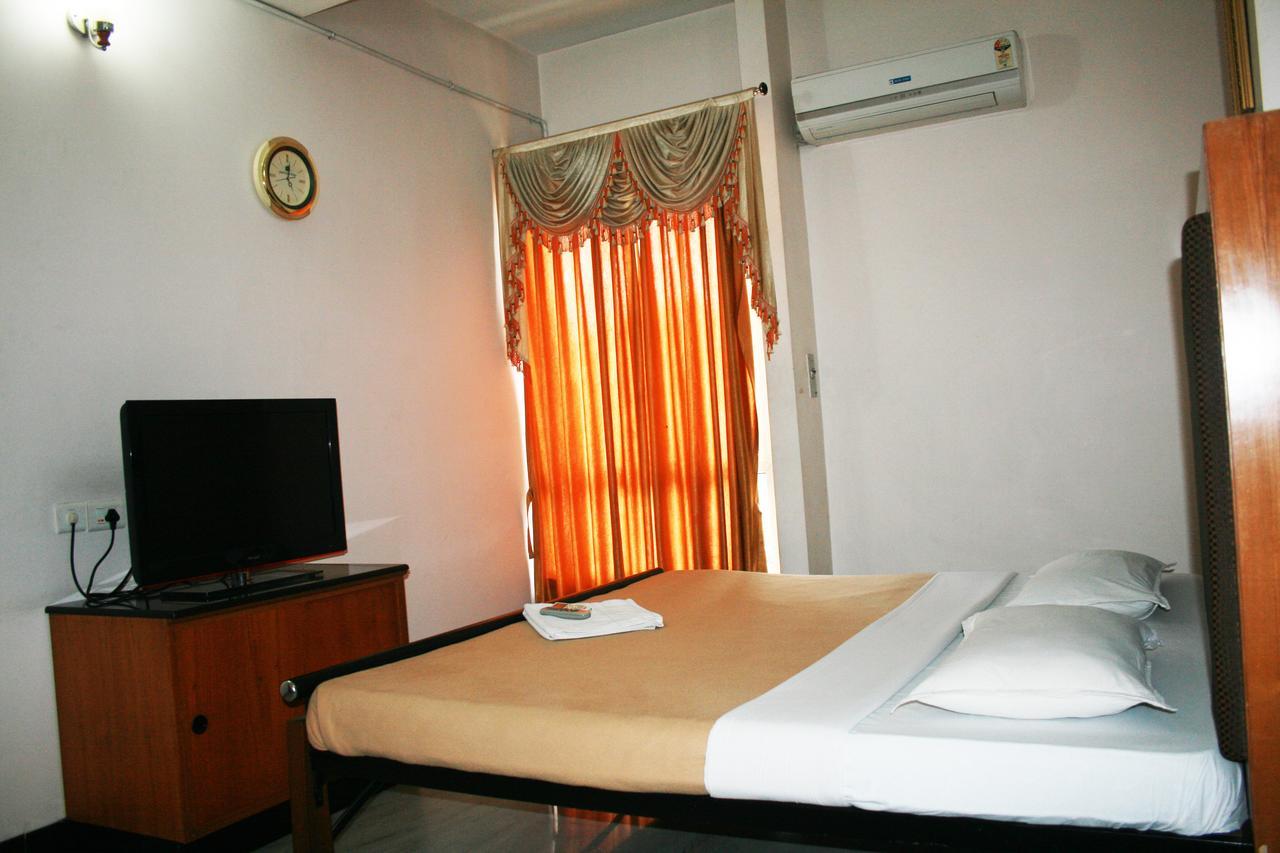 Hotel Grand Palace 哥印拜陀 外观 照片